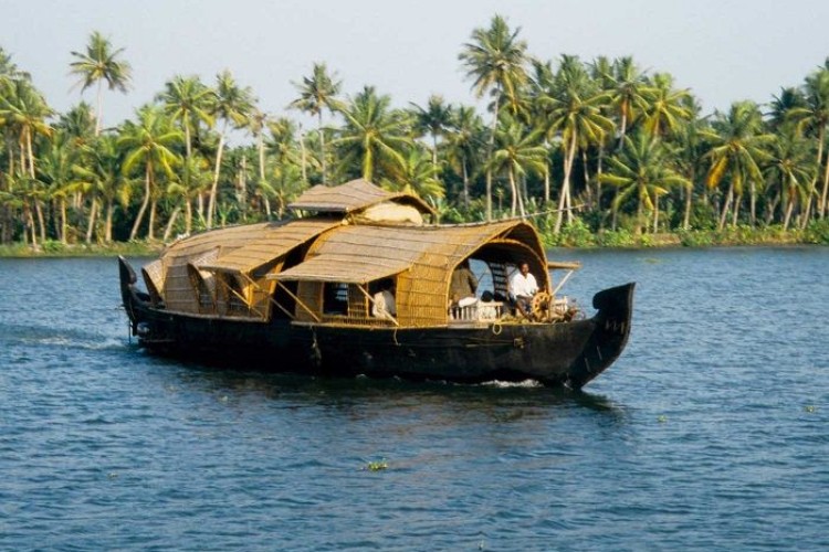 04 Nights 05 Days Kerala Package 